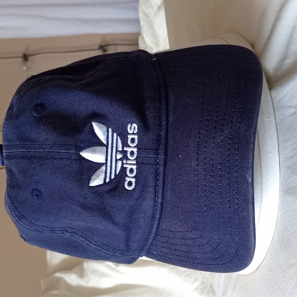 Adidas Cap - Picture 4 of 4